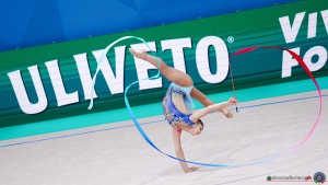 raffaeli sofia sfe00988a copia simone ferraro ph